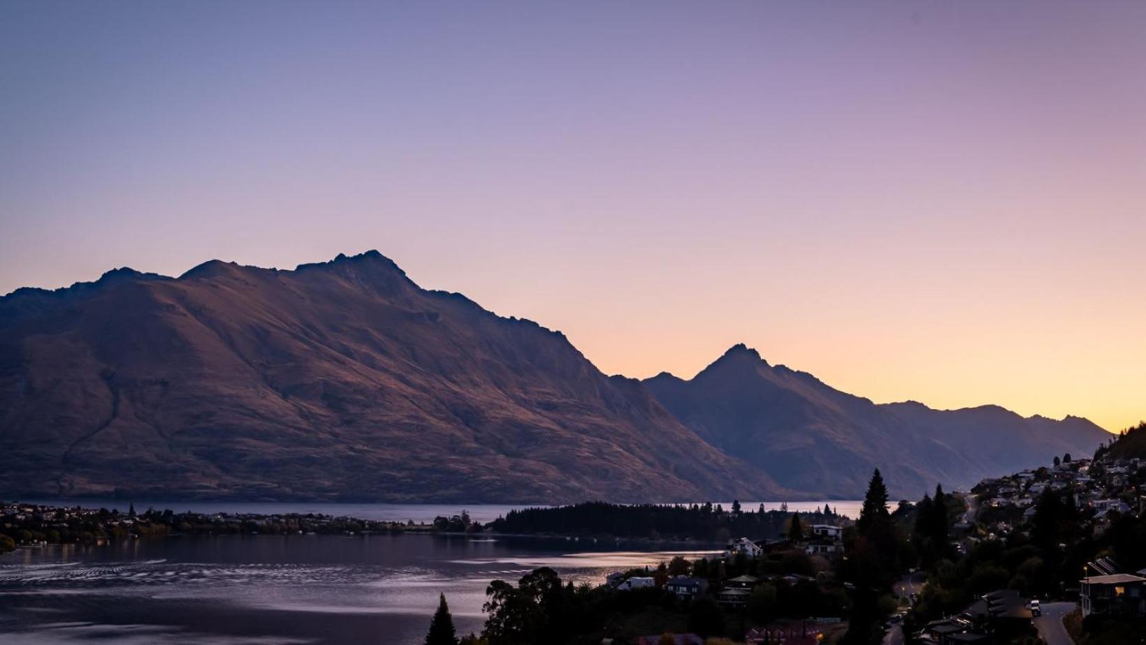 The Tiers- Hot Tub- Ac- Bbq- Free Parking Villa Queenstown Exterior photo