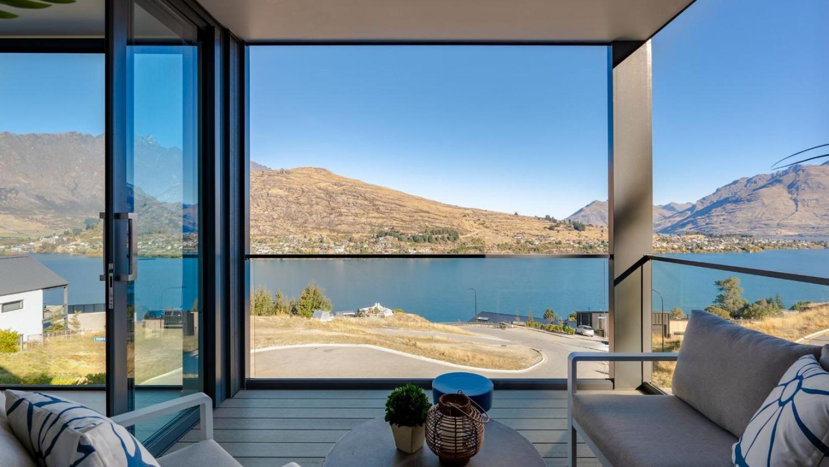 The Tiers- Hot Tub- Ac- Bbq- Free Parking Villa Queenstown Exterior photo