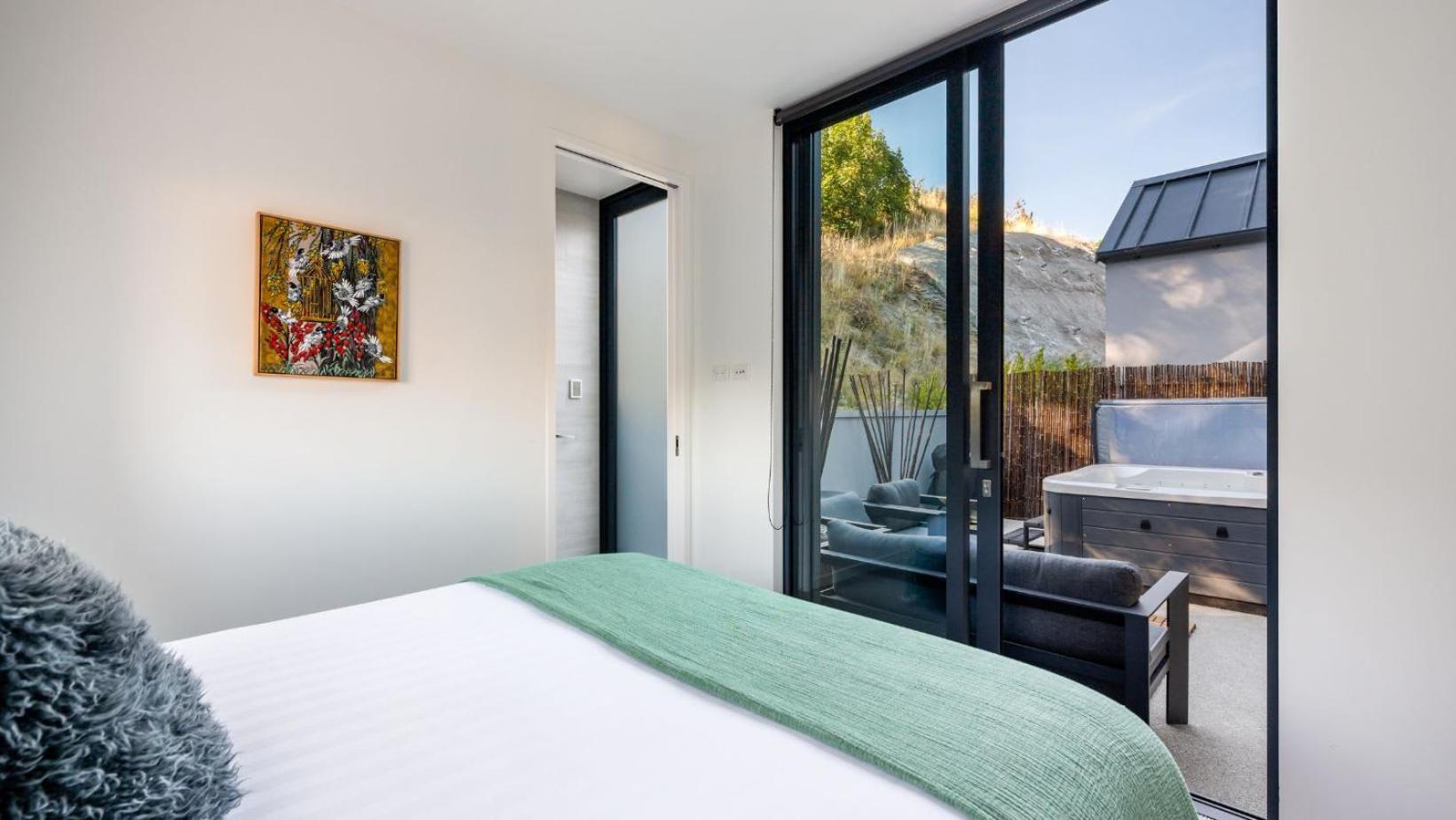 The Tiers- Hot Tub- Ac- Bbq- Free Parking Villa Queenstown Exterior photo