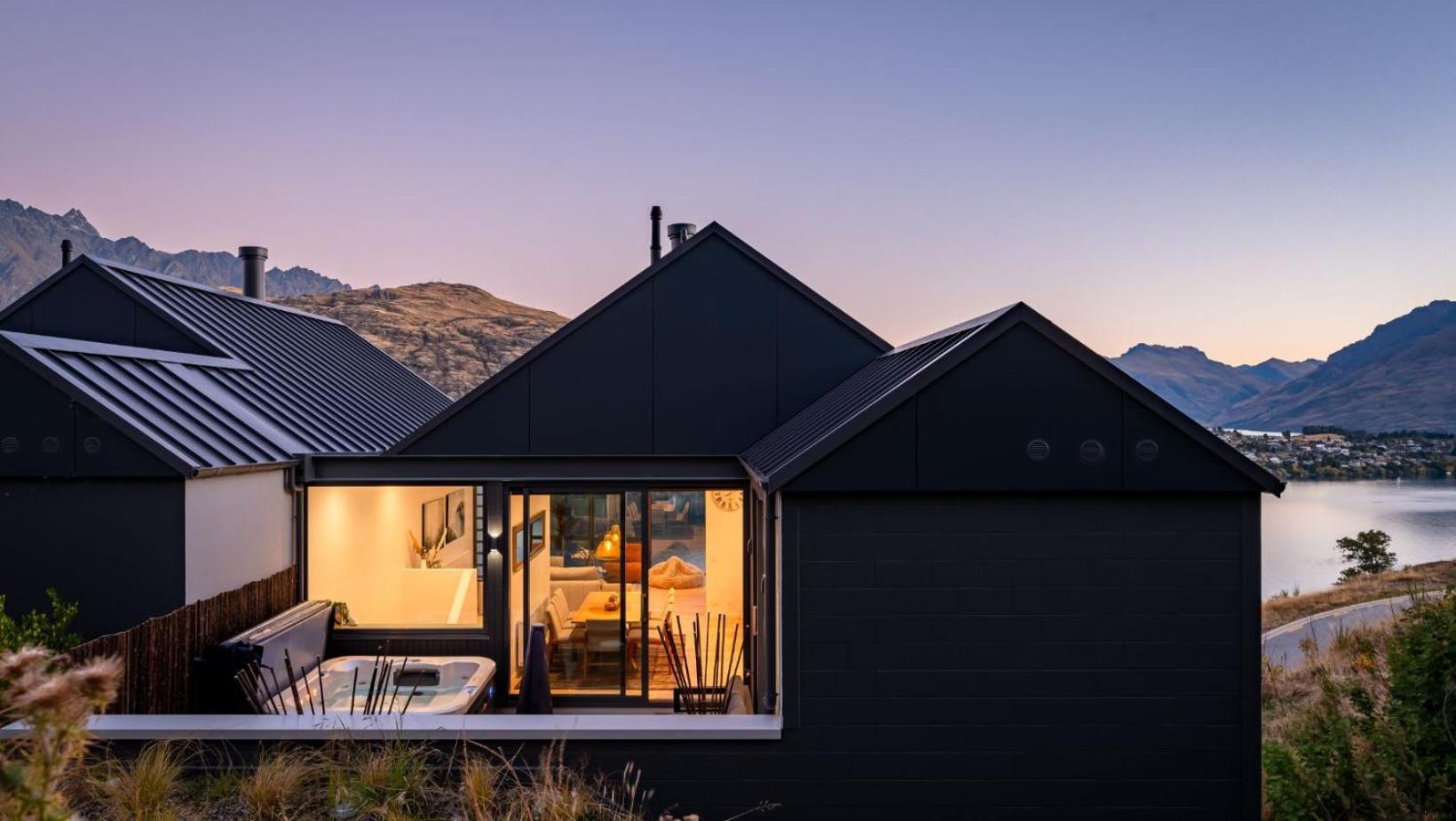 The Tiers- Hot Tub- Ac- Bbq- Free Parking Villa Queenstown Exterior photo
